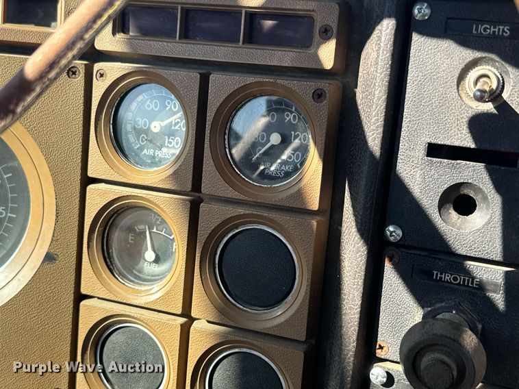 image for item NF9350 1980 GMC General semi truck