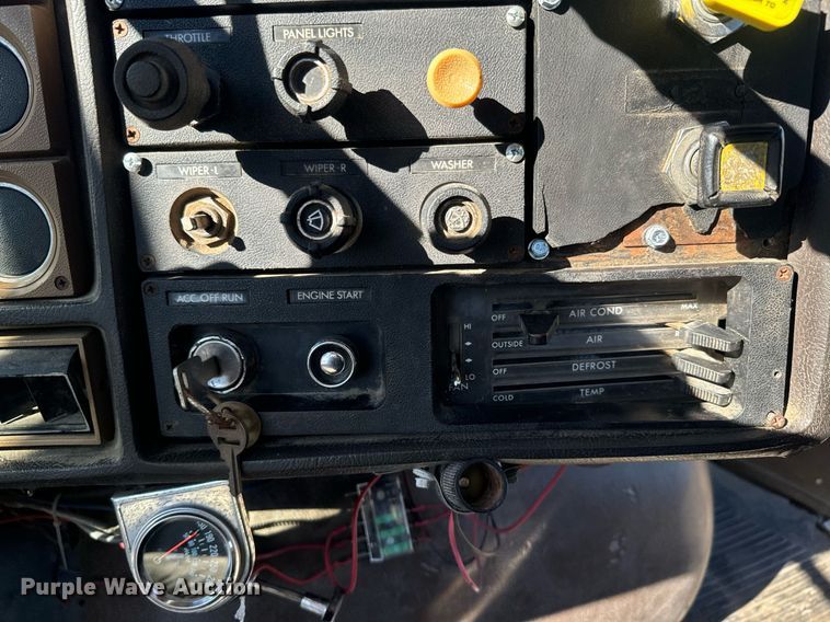 image for item NF9350 1980 GMC General semi truck