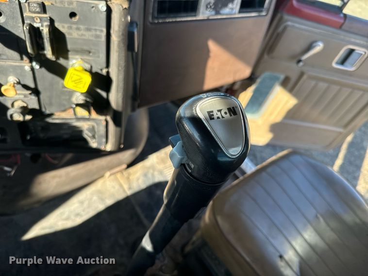 image for item NF9350 1980 GMC General semi truck