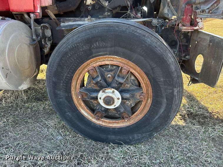 image for item NF9350 1980 GMC General semi truck