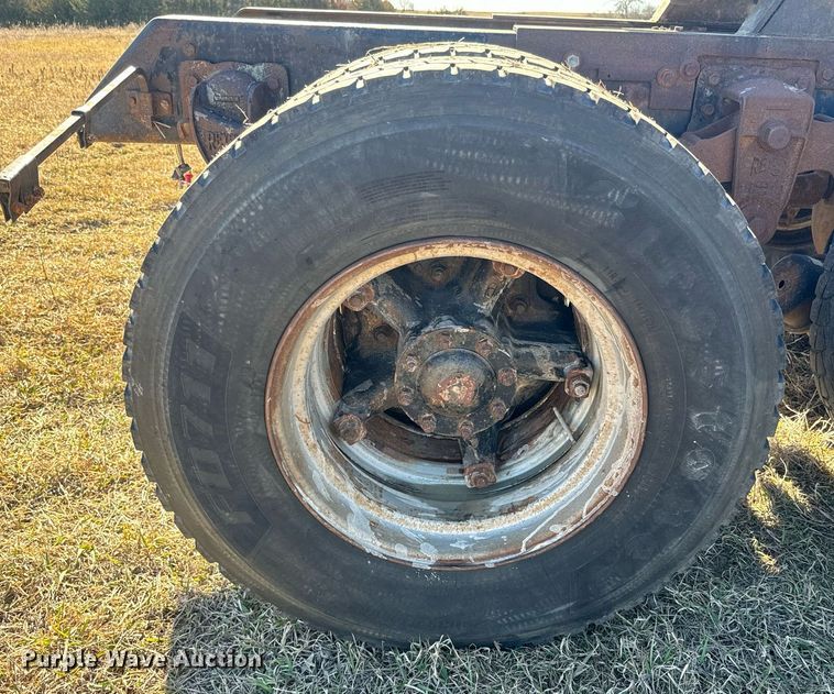 image for item NF9350 1980 GMC General semi truck