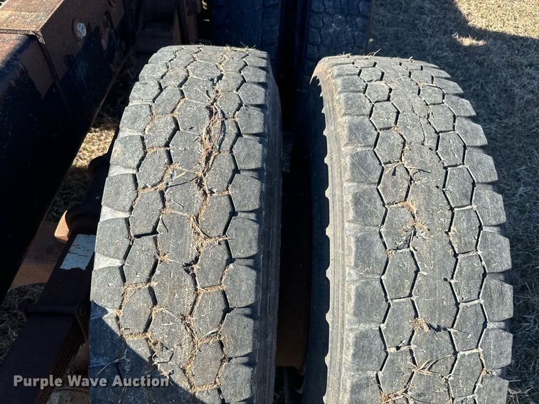 image for item NF9350 1980 GMC General semi truck