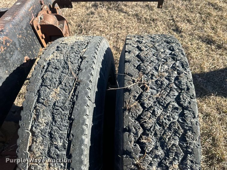 image for item NF9350 1980 GMC General semi truck