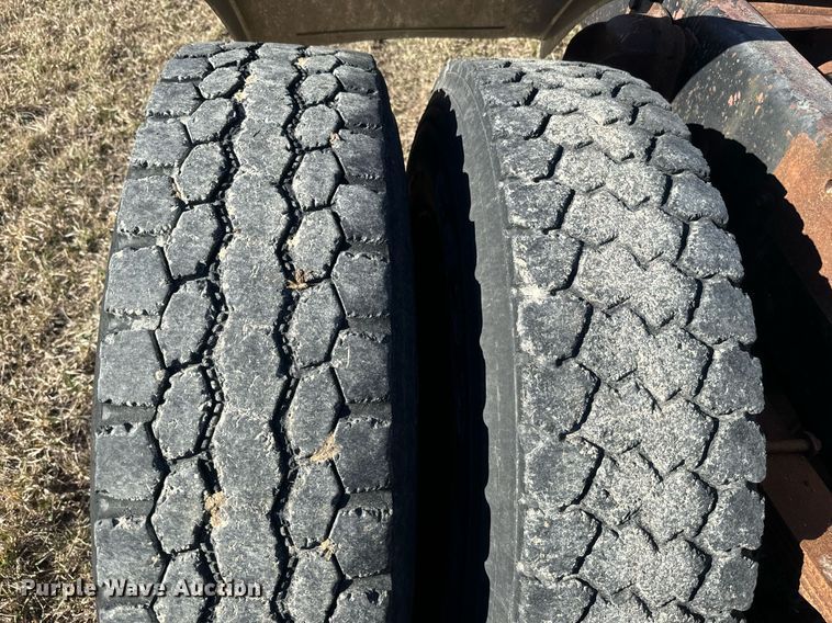 image for item NF9350 1980 GMC General semi truck