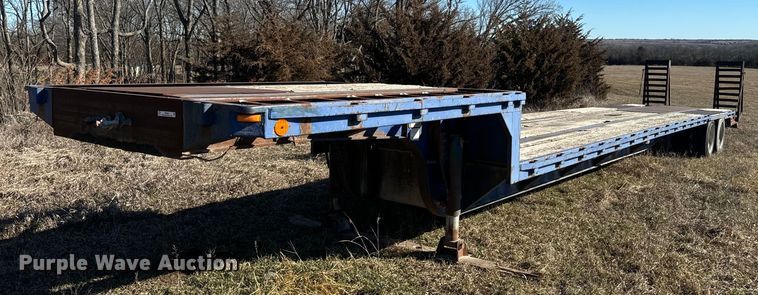 image for item NF9351 1985 Utility  drop deck trailer