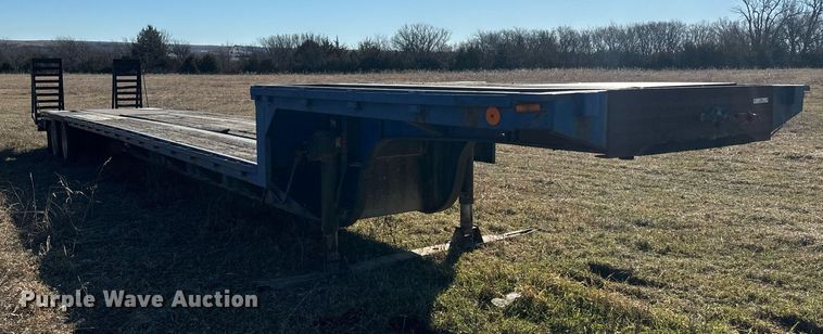 image for item NF9351 1985 Utility  drop deck trailer