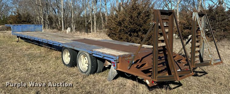 image for item NF9351 1985 Utility  drop deck trailer