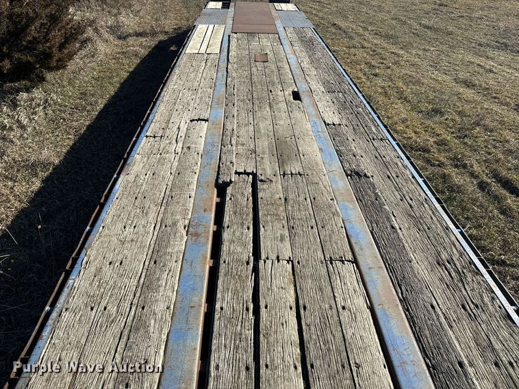 image for item NF9351 1985 Utility  drop deck trailer