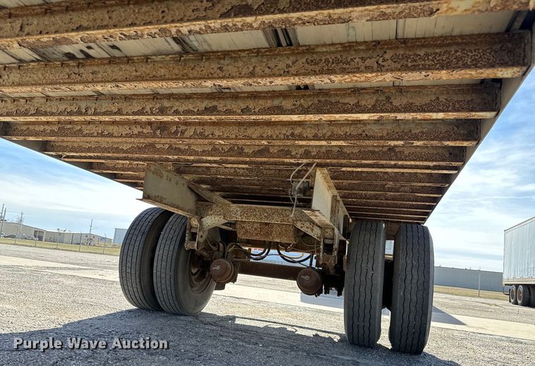 image for item NI9678 1996 Fruehauf  FBB-9-1.5-NF1 28W dry van trailer