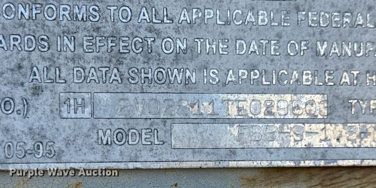 image for item NI9681 1996 Fruehauf  FBB-9-1.5-NF1 28W dry van trailer