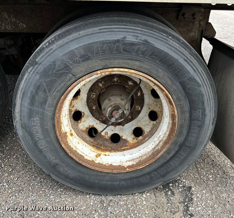 image for item NI9683 2006 Lufkin TFV-CL-110 dry van trailer