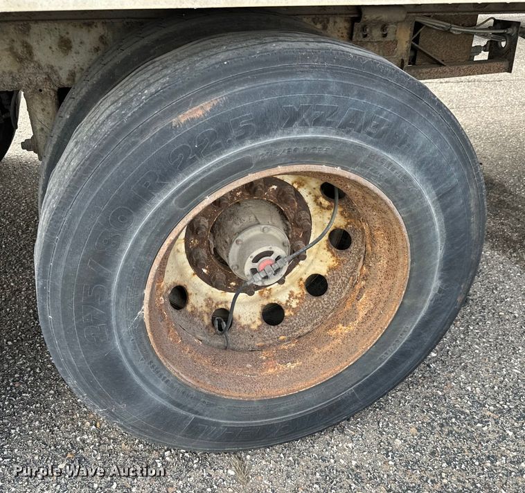 image for item NI9683 2006 Lufkin TFV-CL-110 dry van trailer