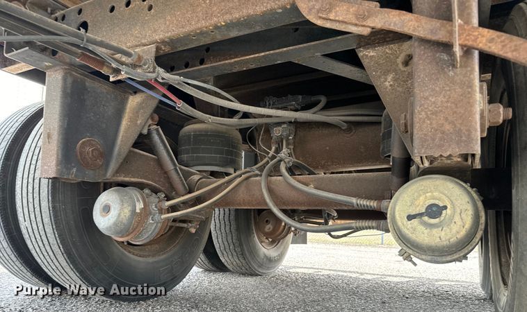 image for item NI9686 2002 Trailmobile  dry van trailer