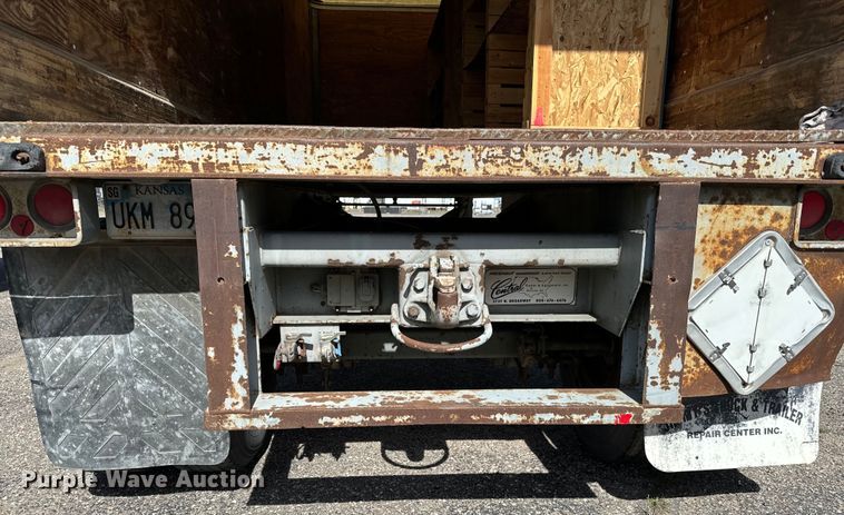 image for item NI9687 1996 Fruehauf  FBB-9-1.5-NF1 28W dry van trailer