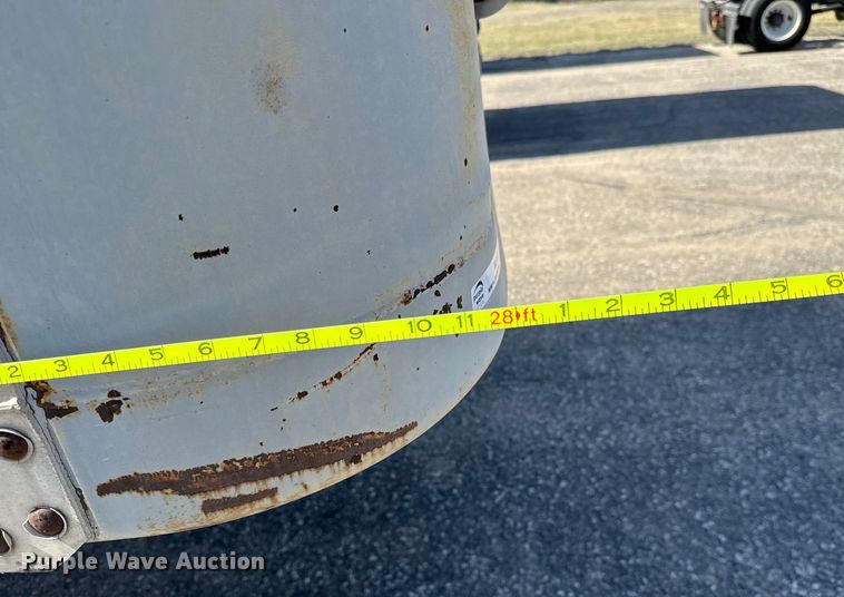 image for item NI9687 1996 Fruehauf  FBB-9-1.5-NF1 28W dry van trailer