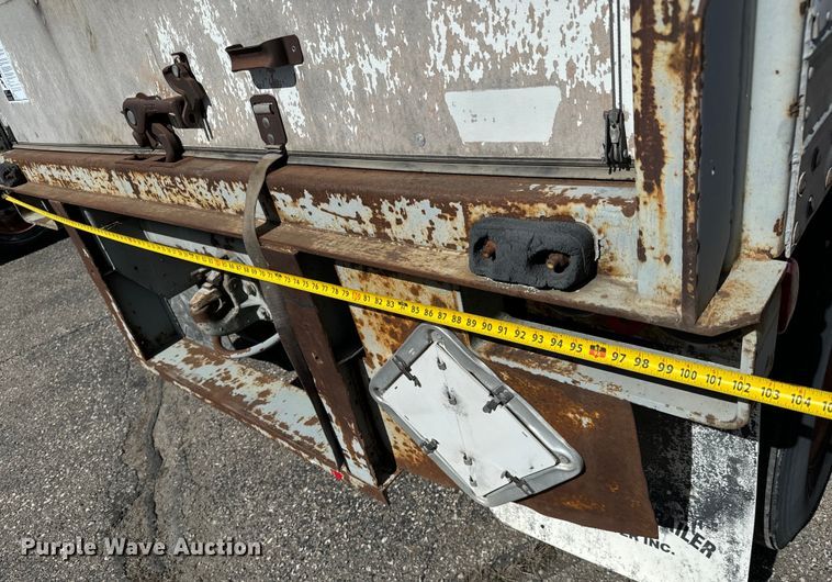 image for item NI9687 1996 Fruehauf  FBB-9-1.5-NF1 28W dry van trailer