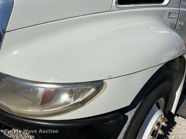 image for item NM9021 2015 International DuraStar 4300 box truck