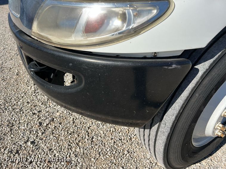 image for item NM9021 2015 International DuraStar 4300 box truck