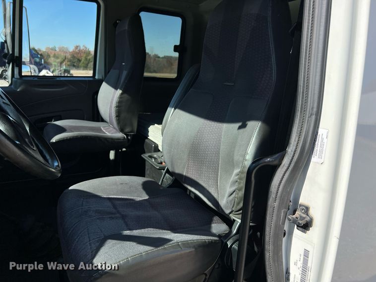 image for item NM9021 2015 International DuraStar 4300 box truck