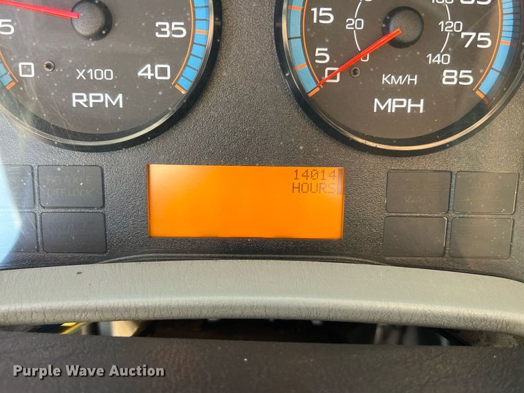 image for item NM9021 2015 International DuraStar 4300 box truck