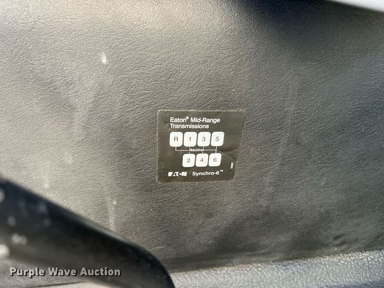 image for item NM9021 2015 International DuraStar 4300 box truck