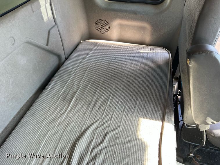 image for item NM9021 2015 International DuraStar 4300 box truck