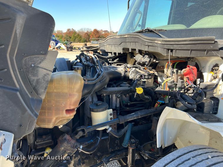 image for item NM9021 2015 International DuraStar 4300 box truck