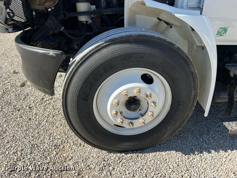 image for item NM9021 2015 International DuraStar 4300 box truck