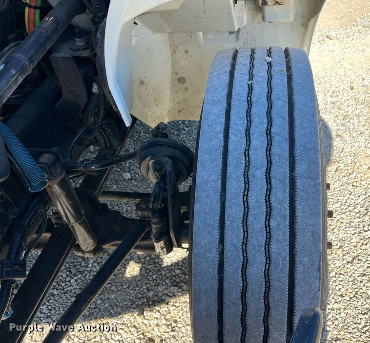 image for item NM9021 2015 International DuraStar 4300 box truck