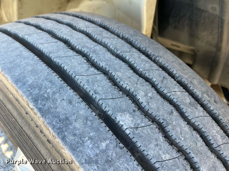 image for item NM9021 2015 International DuraStar 4300 box truck