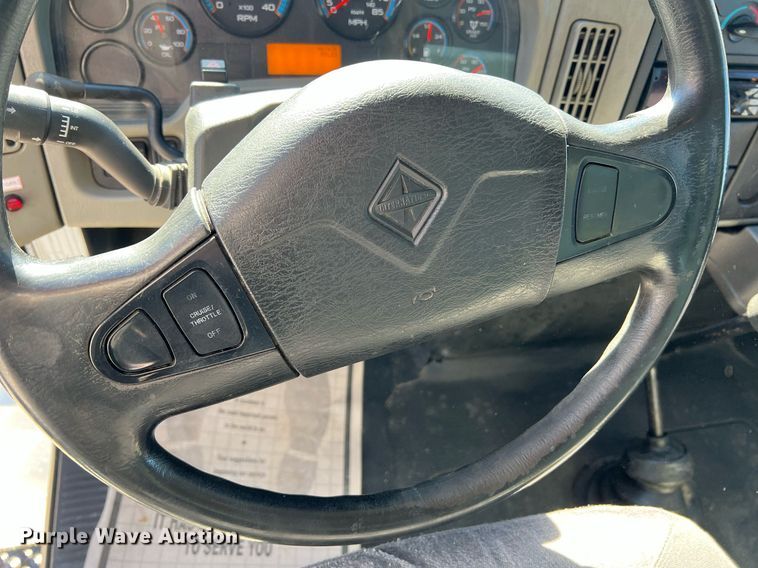 image for item NM9022 2015 International Durastar 4300 box truck