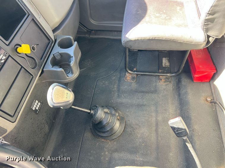 image for item NM9022 2015 International Durastar 4300 box truck