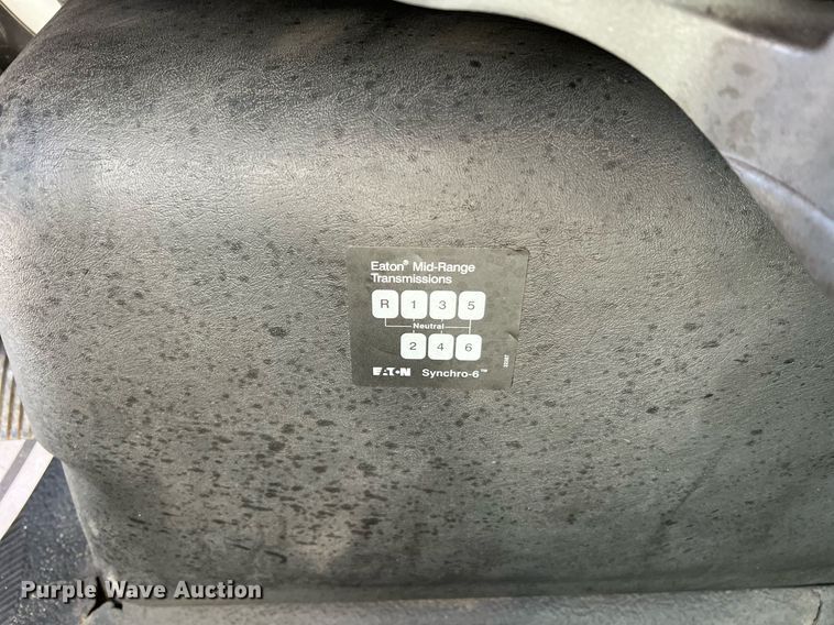 image for item NM9022 2015 International Durastar 4300 box truck