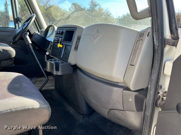 image for item NM9022 2015 International Durastar 4300 box truck