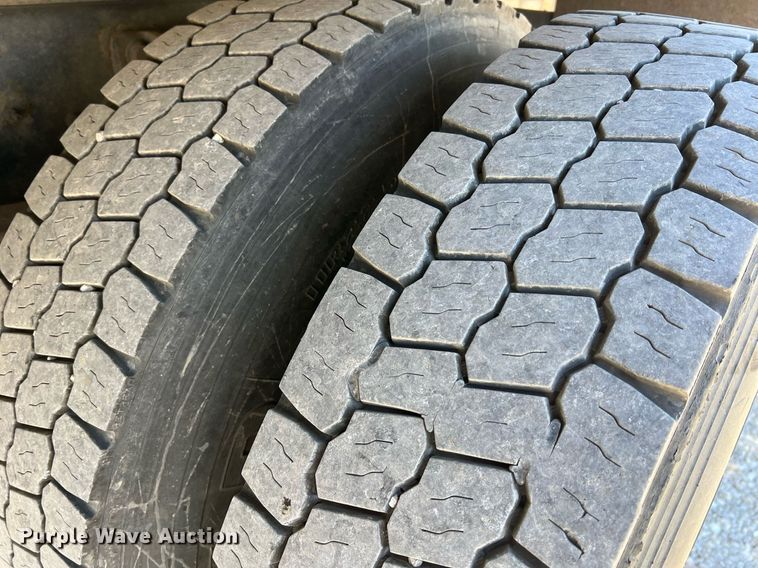 image for item NM9022 2015 International Durastar 4300 box truck