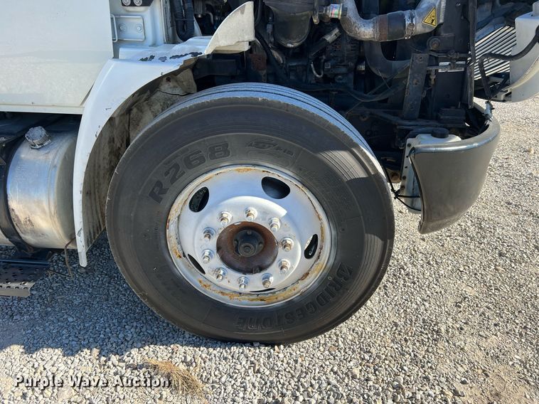 image for item NM9022 2015 International Durastar 4300 box truck