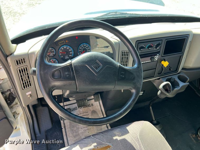 image for item NM9023 2015 International DuraStar 4300 box truck