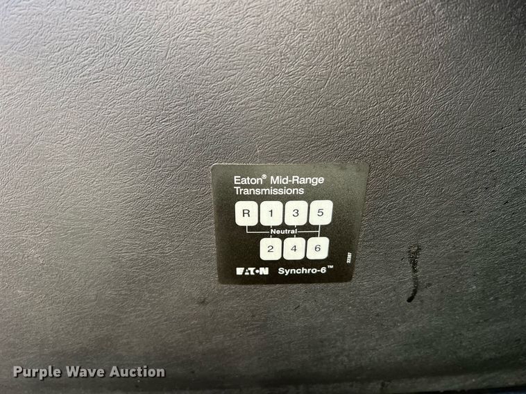 image for item NM9023 2015 International DuraStar 4300 box truck