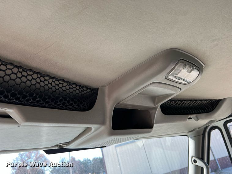 image for item NM9023 2015 International DuraStar 4300 box truck