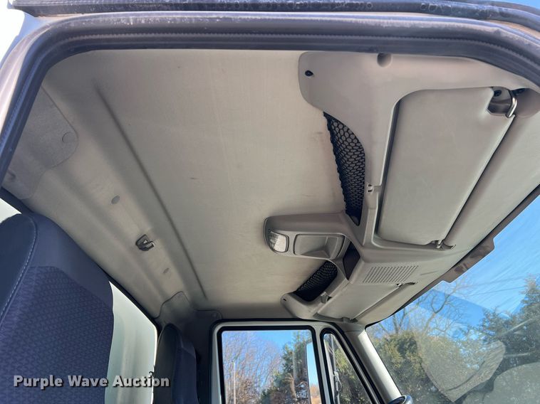 image for item NM9023 2015 International DuraStar 4300 box truck