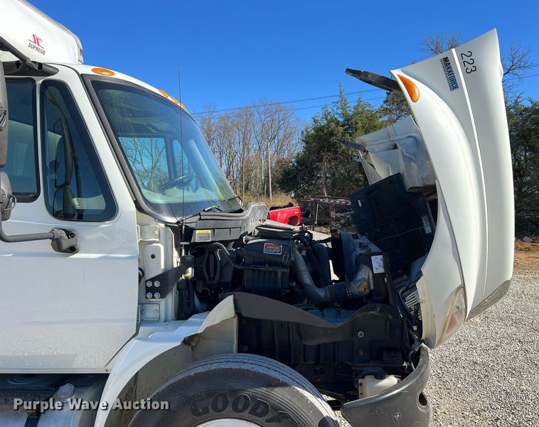 image for item NM9023 2015 International DuraStar 4300 box truck