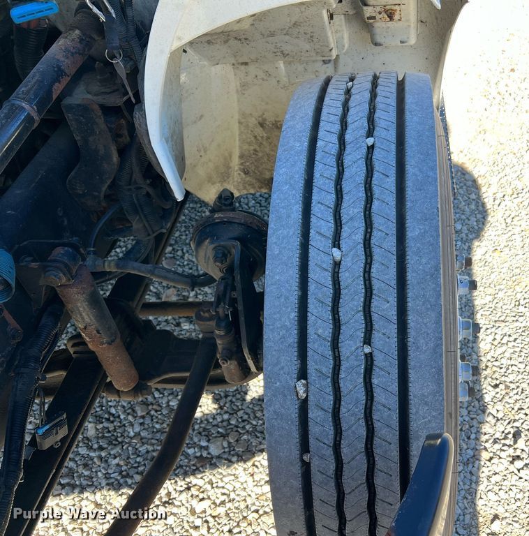 image for item NM9023 2015 International DuraStar 4300 box truck