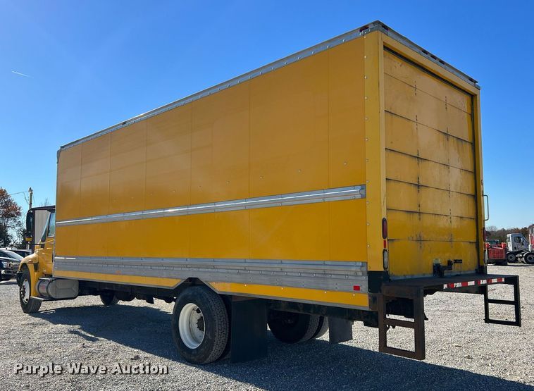 image for item NM9024 2013 International DuraStar 4300  box truck