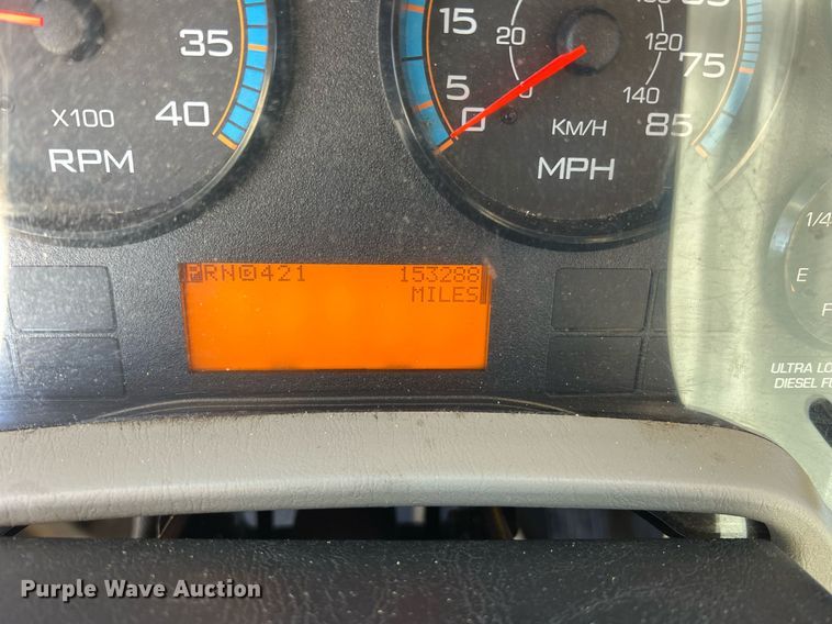 image for item NM9024 2013 International DuraStar 4300  box truck