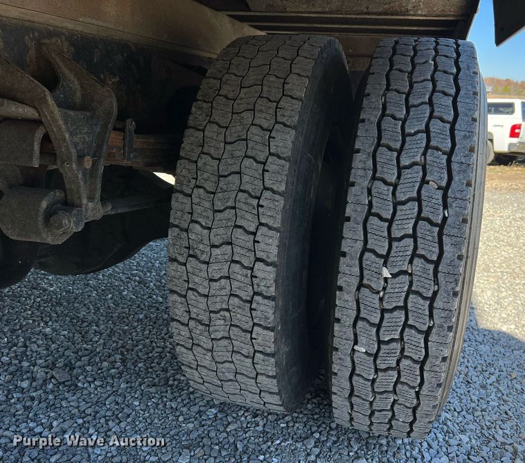 image for item NM9024 2013 International DuraStar 4300  box truck