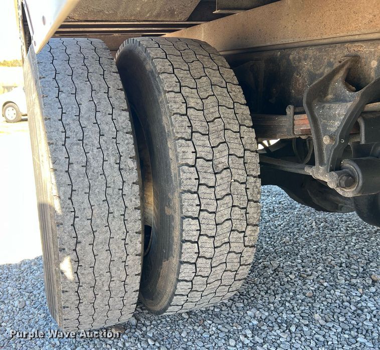 image for item NM9024 2013 International DuraStar 4300  box truck