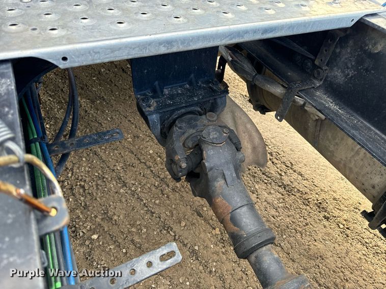 image for item NM9272 2014 Freightliner Cascadia semi truck