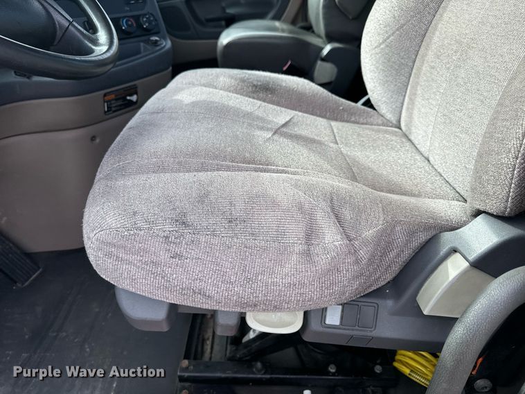 image for item NM9272 2014 Freightliner Cascadia semi truck