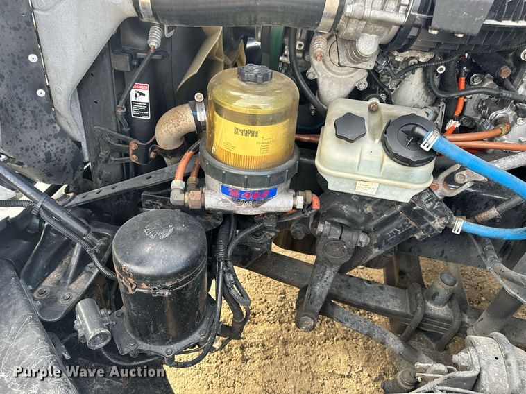 image for item NM9272 2014 Freightliner Cascadia semi truck