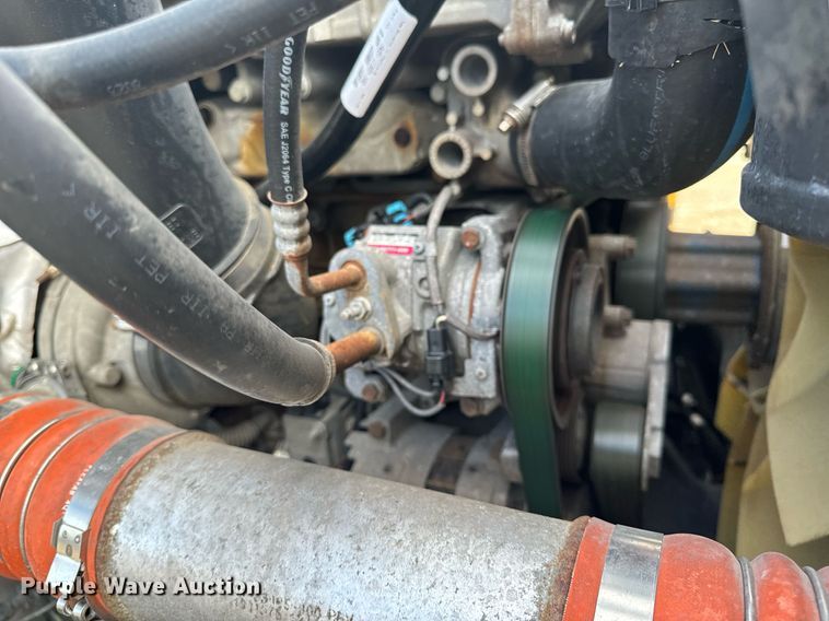 image for item NM9272 2014 Freightliner Cascadia semi truck